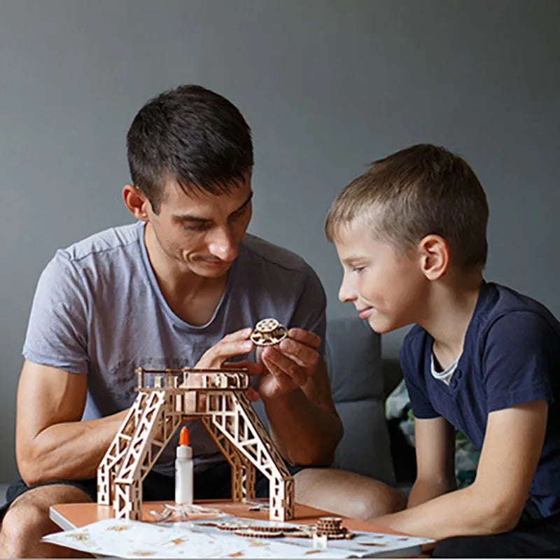 Robot Wooden 3D Puzzle Model Toy